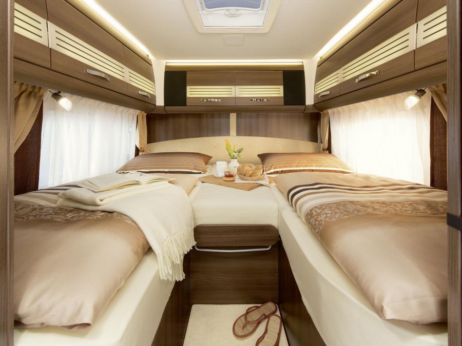 Интерьер Dethleffs Globetrotter XXL A 2013 года  (фото 7 из 10)